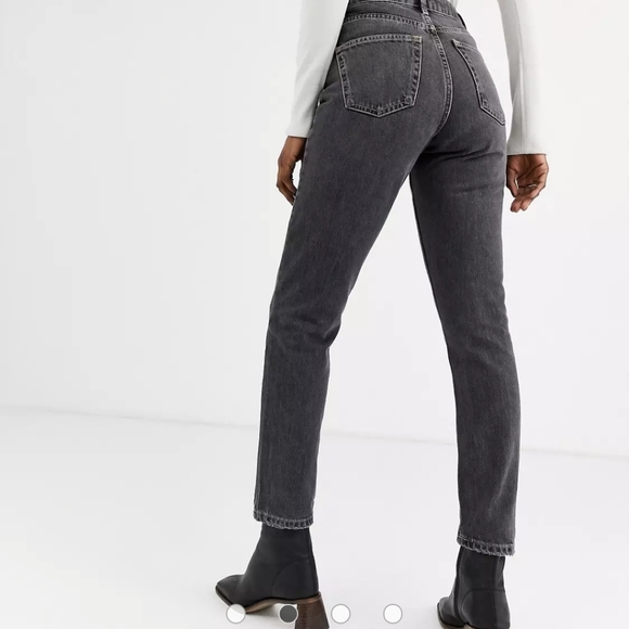 Topshop Mom Jeans - W28 - Picture 2 of 5